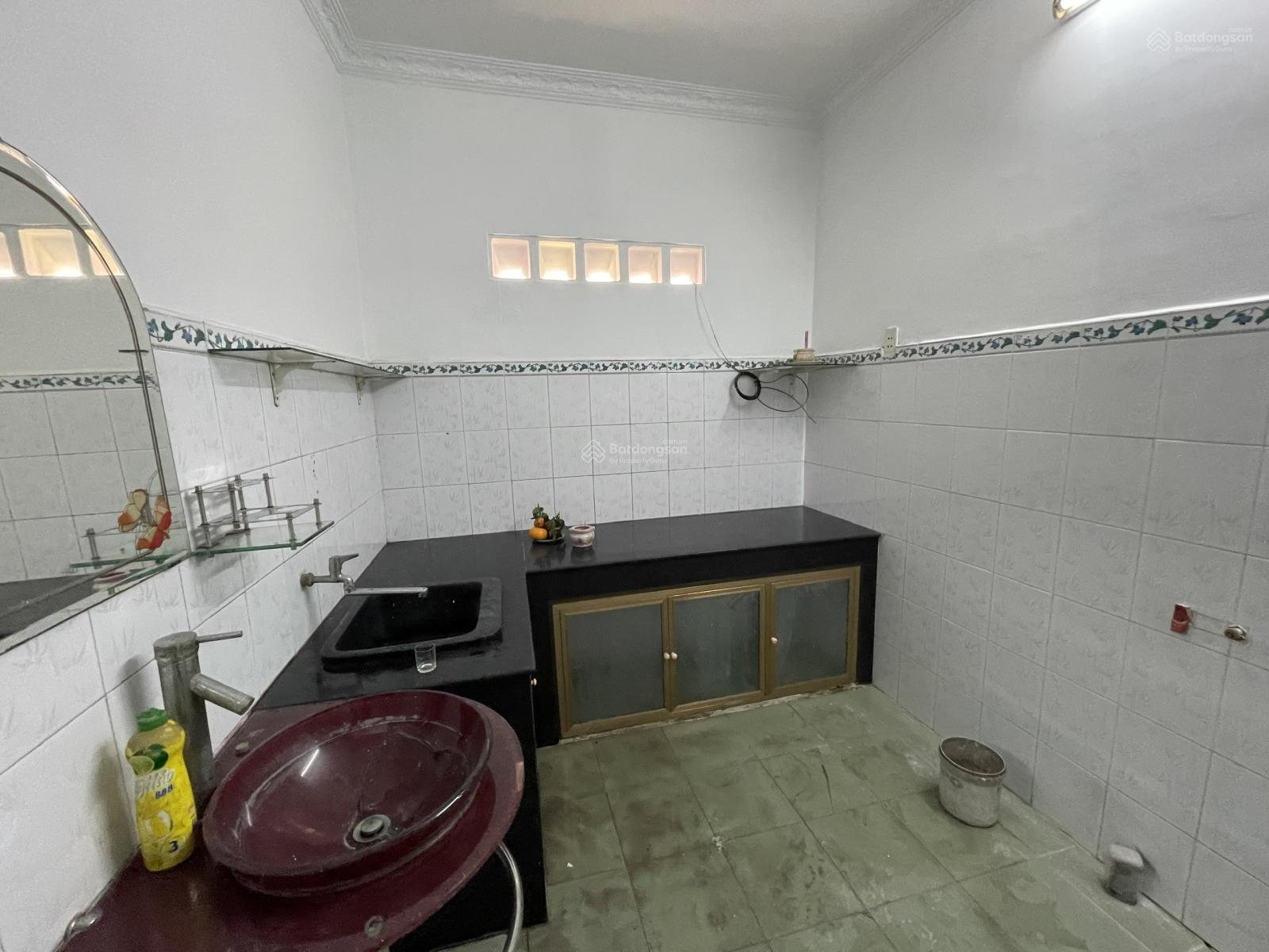 Chính chủ cần bán căn nhà gác đúc 1 sẹc Phạm Văn Thuận đường kính doanh DT 5x23m giá 4 tỷ 690tr