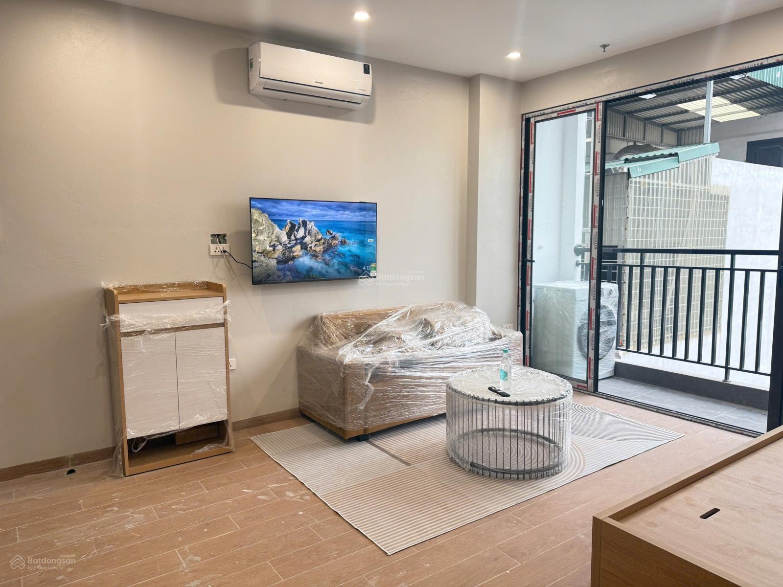 Cho thuê gấp Studio 35m2 mới tinh tại Khương Đình, full nội thất xịn, khu dân cư văn minh