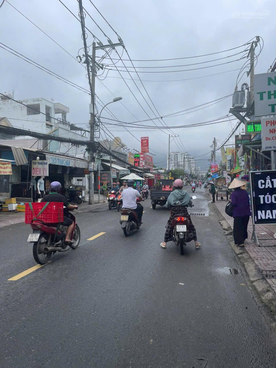 Cần Bán gấp lô đất 1053 Lê văn lương Phước Kiển hẻm xe hơi 7m . Giá nhỉnh 45tr/m2