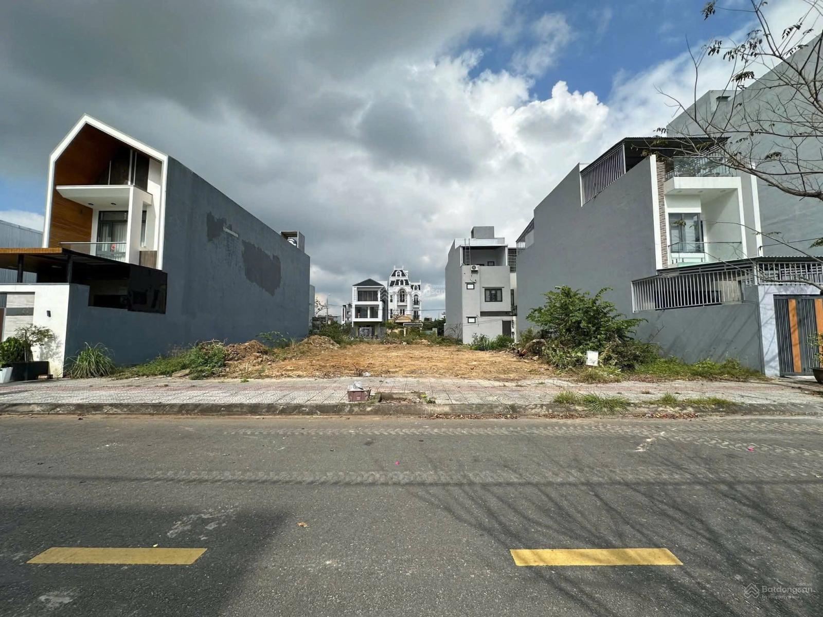 HIẾM CẶP ĐẤT HÓI KIỂNG 12, NAM HÒA XUÂN SÁT MINH MẠNG, ĐƯỜNG 7.5m 210m2