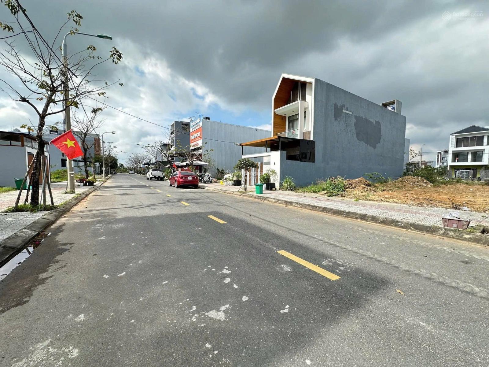 HIẾM CẶP ĐẤT HÓI KIỂNG 12, NAM HÒA XUÂN SÁT MINH MẠNG, ĐƯỜNG 7.5m 210m2