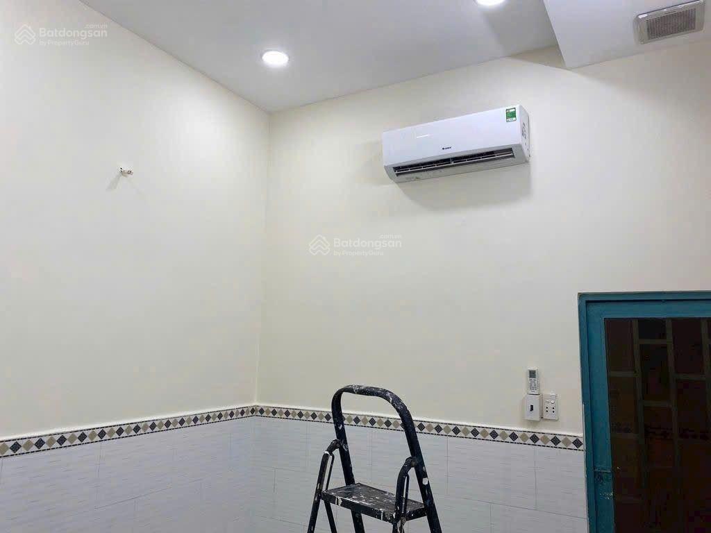 CHO THUÊ NHÀ HẺM HUỲNH VĂN CHÍNH-4X9M 2 TẤM 2PN-GẦN NGAY CHỢ, GẦN ÂU CƠ,THOẠI NGỌC HẦU,Q.TÂN BÌNH