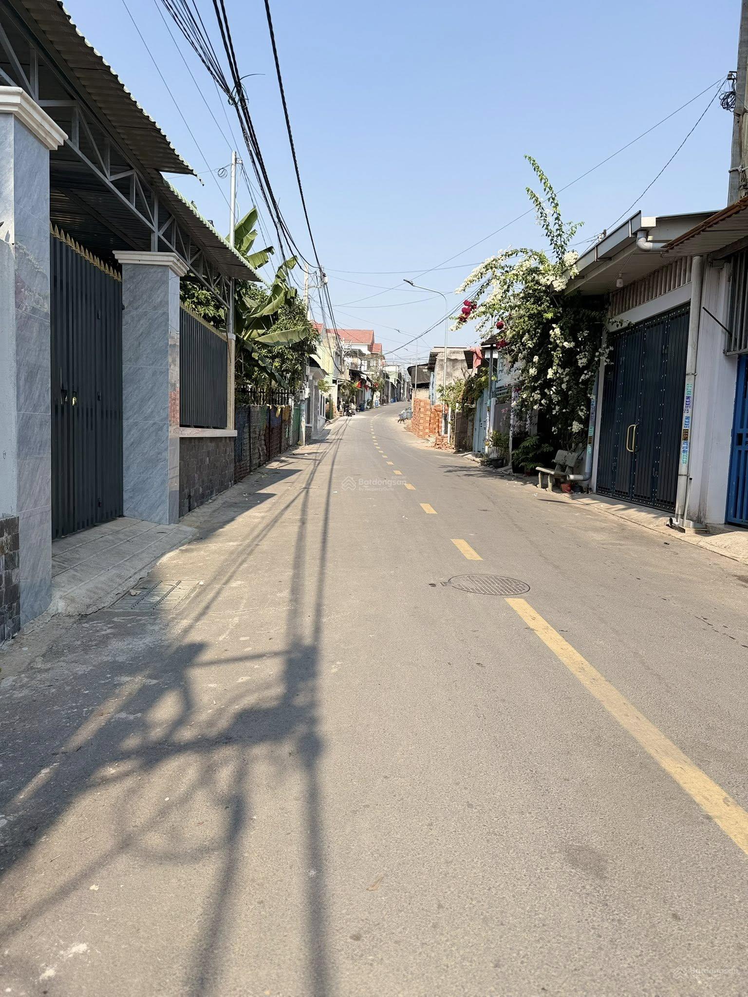 Bán lô đất giá RẺ mặt tiền trước sau gần KDL Hố Lang, Dĩ An