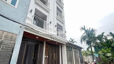 SIÊU NGON, CHỈ 6.5 TỶ NHÀ 40M2 5 TẦNG CÓ THANG MÁY, Ô TÔ SÁT NHÀ, MỚI KENG, SDCC, NGÕ 27 TÂY MỖ