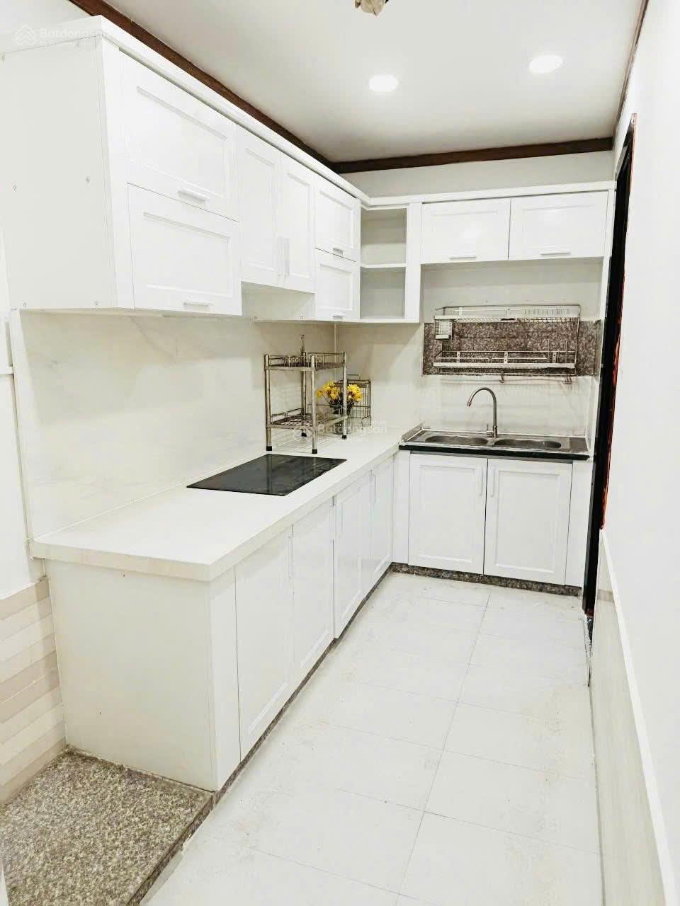 Mình cần cho thuê CHCC Hoàng Anh Thanh Bình, Q7. 10 triệu, 73m2, 2PN, 2WC, NTCB. ĐT: 0909 474 ***