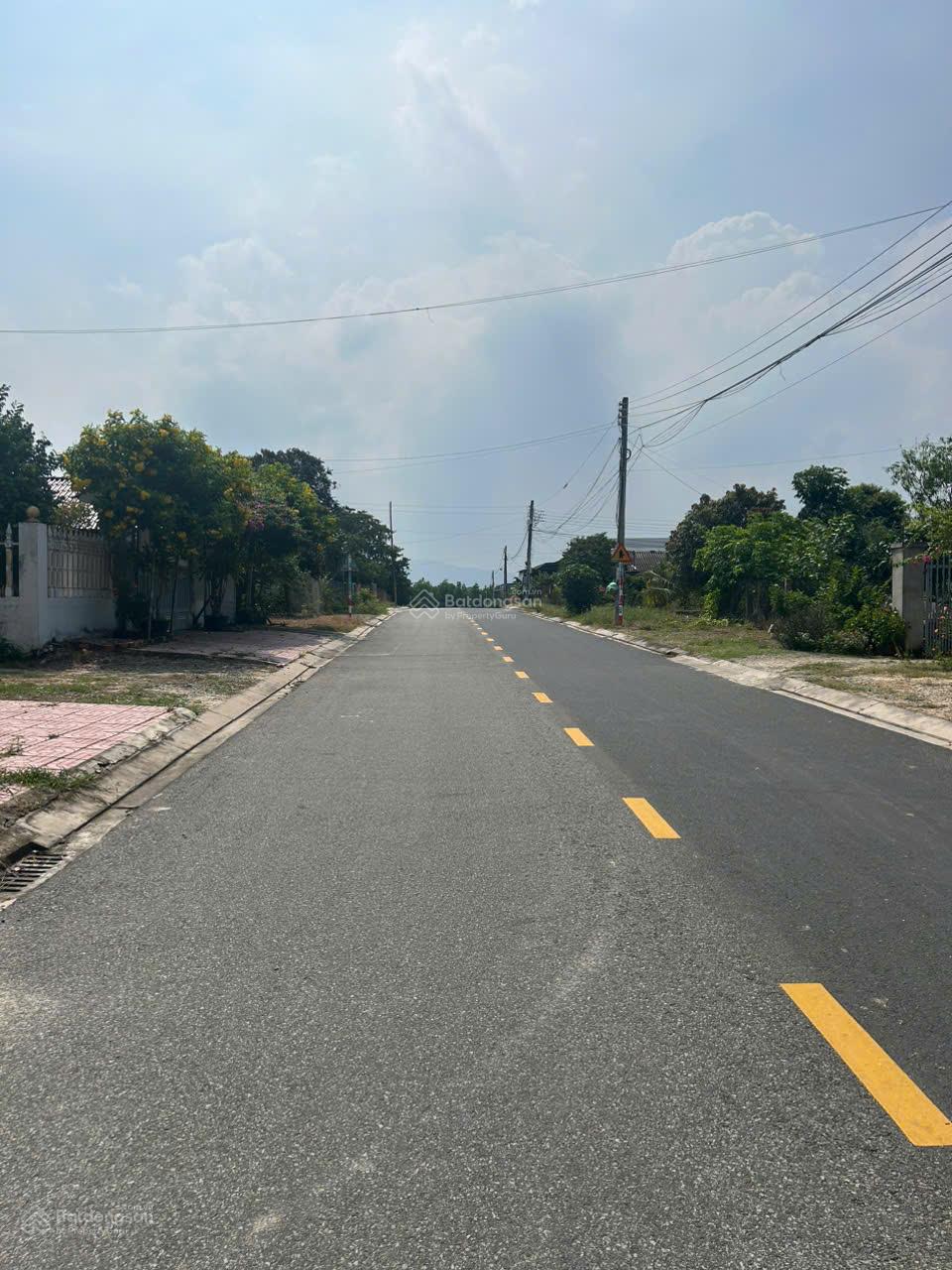 Bán 5m x 55m đất ODT Mặt tiền Trưng Trắc - Tân An - LaGi giá rẻ nhất 1.45 tỷ