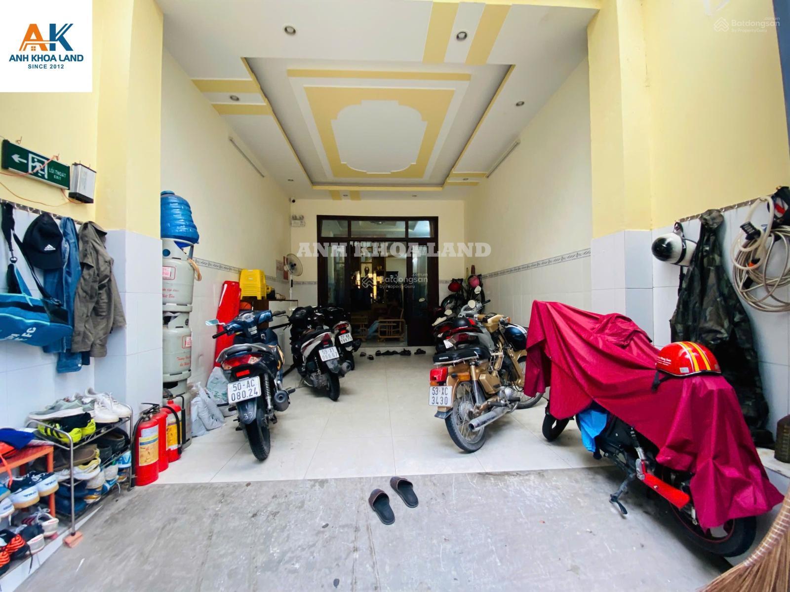 NHÀ ĐẸP HIỆN ĐẠI 1 TRỆT 3 LẦU SÂN Ô TÔ, KDC KHANG TRANG,VỊ TRÍ VIP NGAY TRUNG TÂM, VỪA Ở VỪA LÀM VP