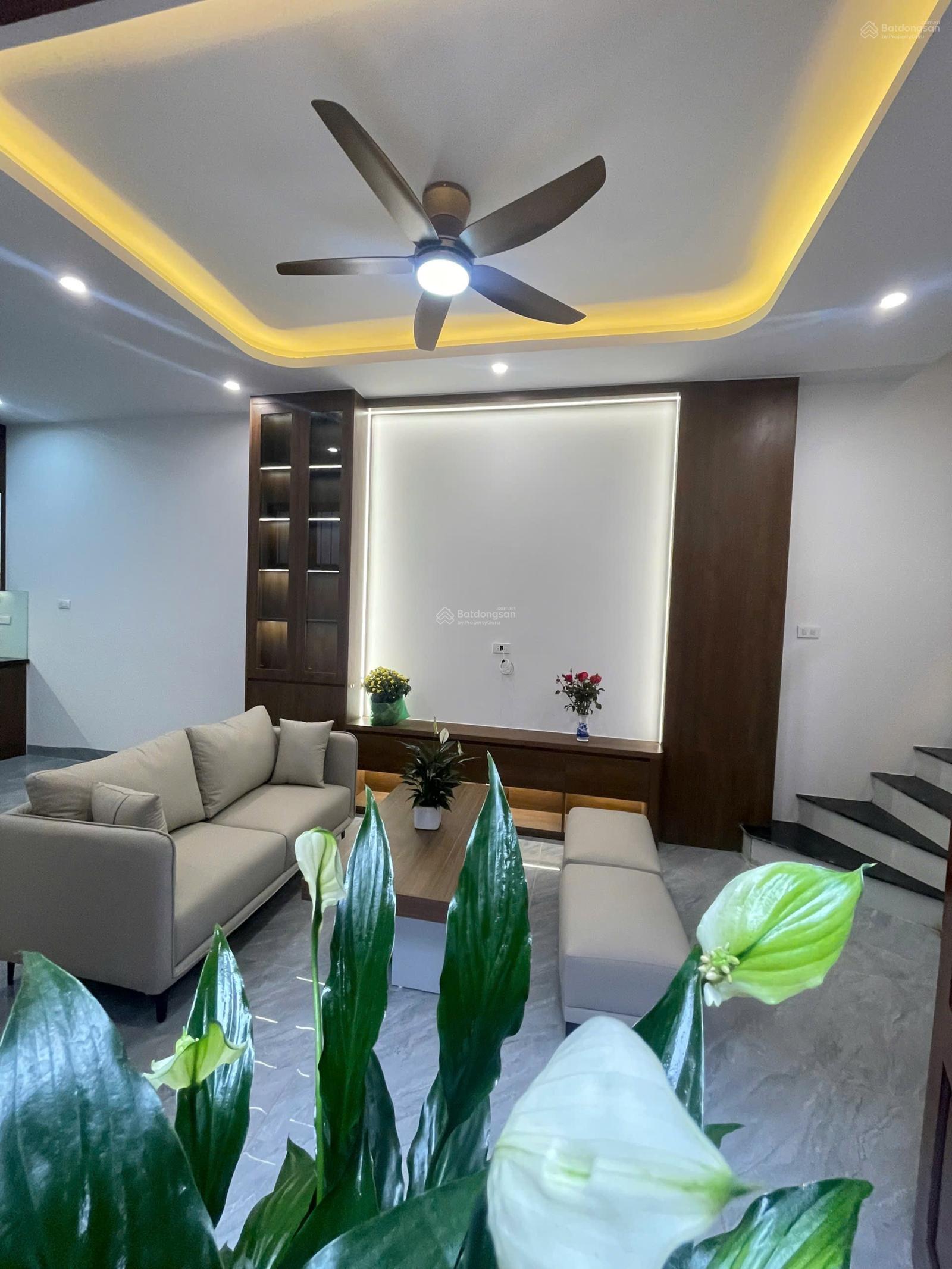 BÁN NHÀ PHỐ LỤA HÀ ĐÔNG DT 31m 5 tầng Giá 7.9 tỷ