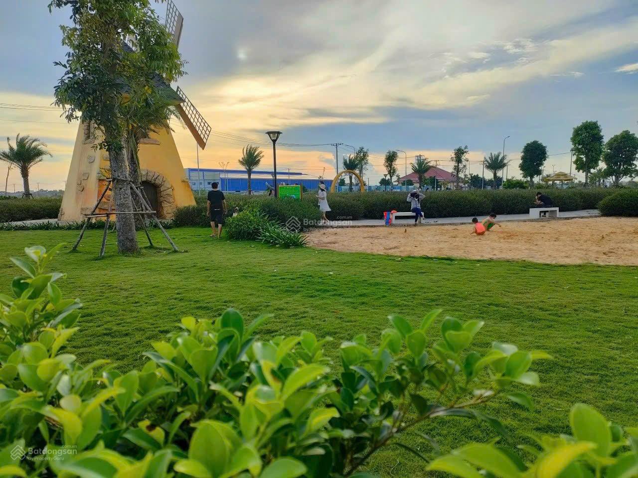 CẦN BÁN LÔ ĐẤT KĐT THE SOL CITY 100m2 giá 2ty450 (thương lượng). Lh: 0931 112 *** Ngân CẦN BÁN LÔ ĐẤT KĐT THE SOL CITY 100m2 giá 2ty450 (thương lượng). Lh: 0931 112 *** Ngân