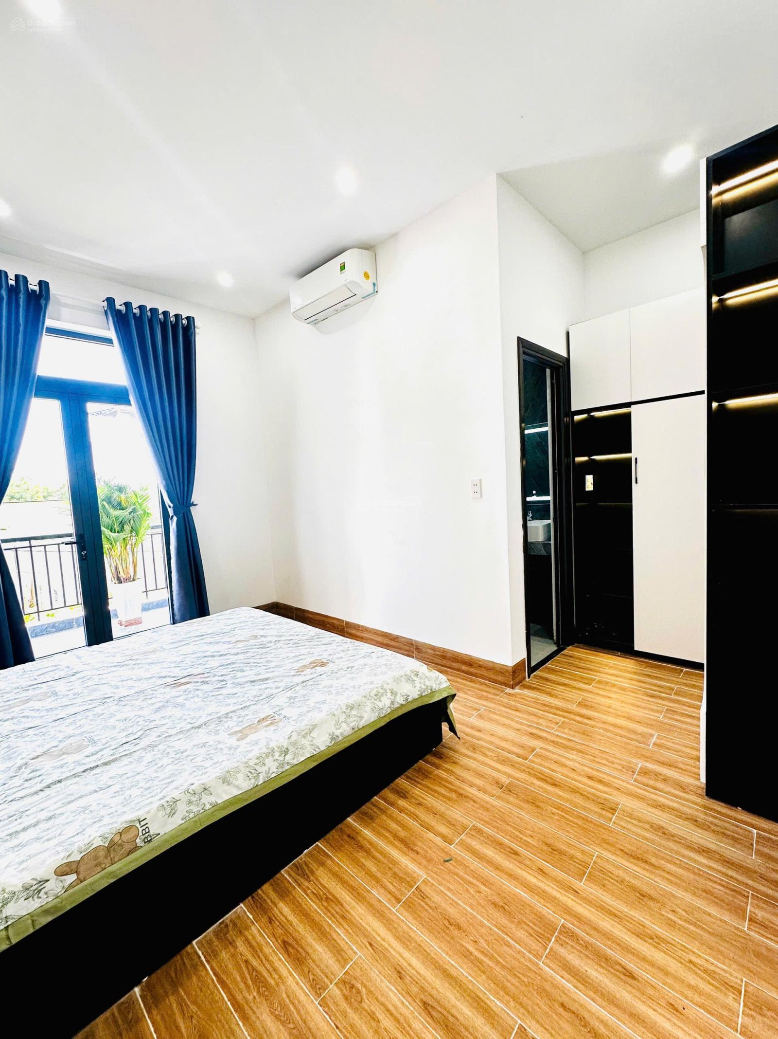 CHÀO BÁN HOA HẬU TRƯỜNG CHINH KIỆT Ô TÔ THÔNG LÊ TRỌNG TẤN - FULL NỘI THẤT CAO CẤP