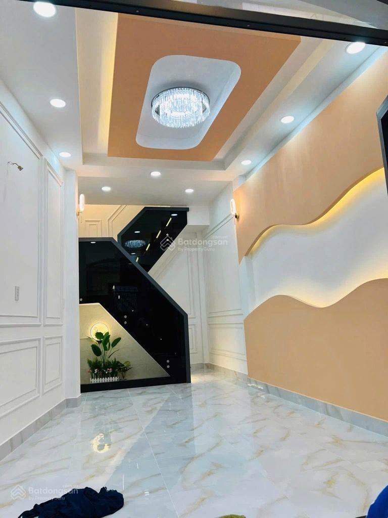 NHÀ ĐẸP Q4- 2 TẦNG ĐÚC- NGANG 5m x 9m- KO LỘ GIỚI- CHỈ 4 TỶ NHỈNH NHÀ ĐẸP Q4- 2 TẦNG ĐÚC- NGANG 5m x 9m- KO LỘ GIỚI- CHỈ 4 TỶ NHỈNH