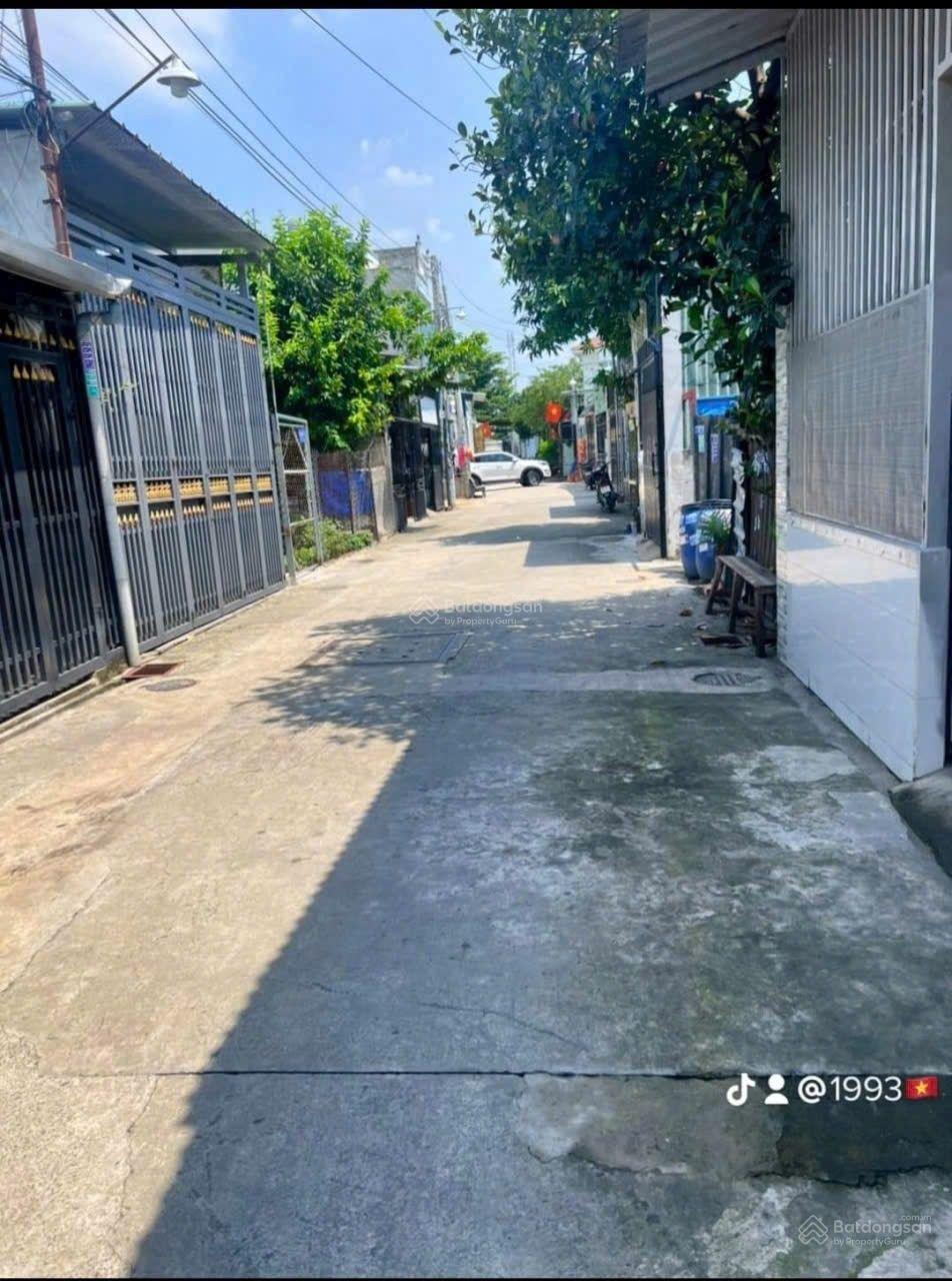 Đất có 5 phòng trọ gần chợ Đoàn Thị Kia, phường Dĩ An