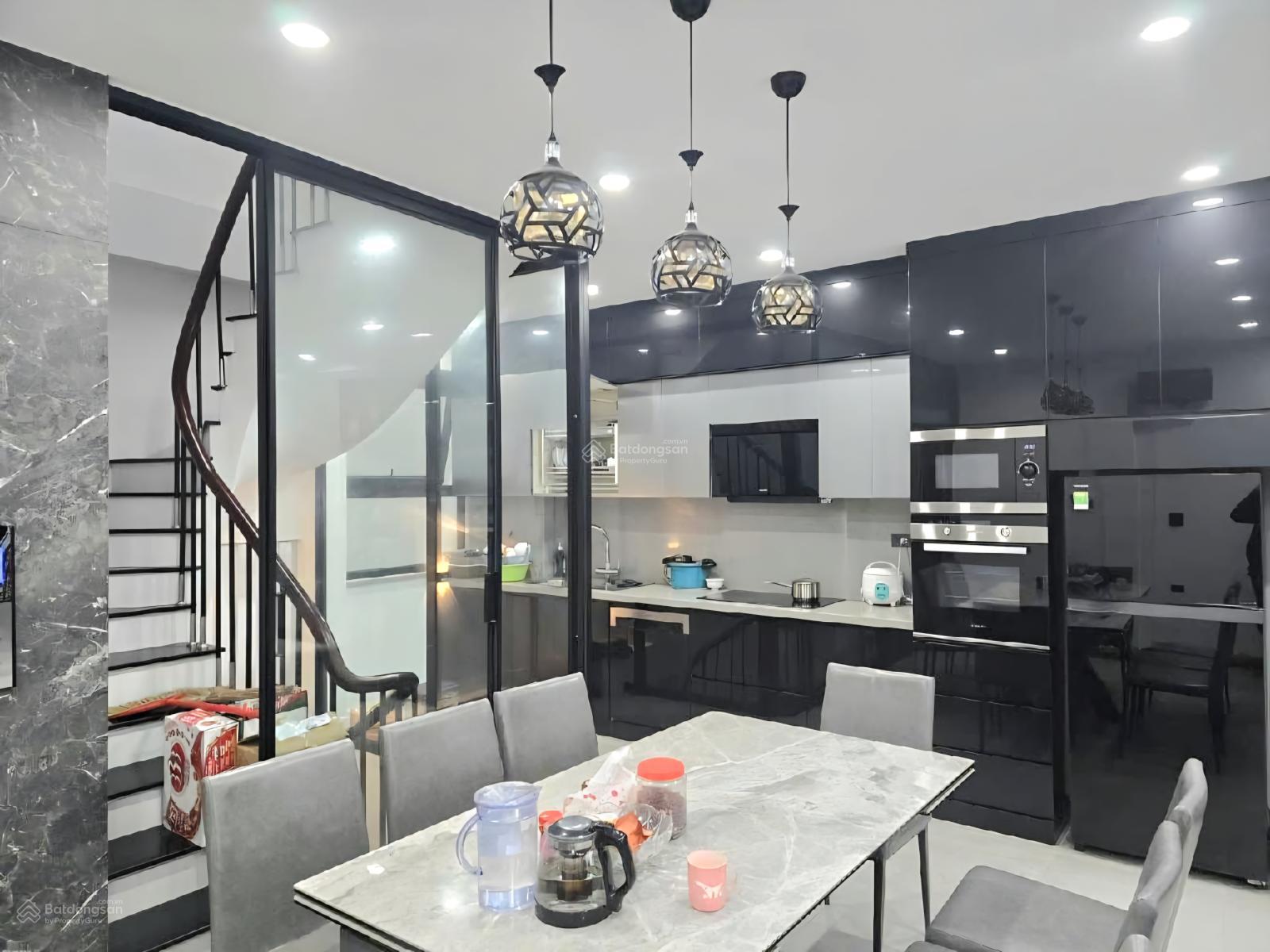 Bán nhà Tư Đình, Vũ Lập, 72m2, 7 tầng, giá 30.5 tỷ, phân lô ô tô tránh vỉa hè, full nội thất đẹp