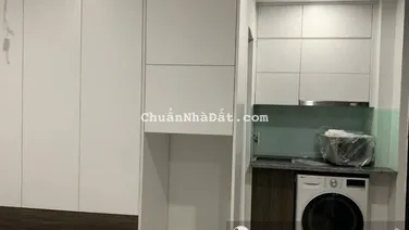 Mặt phố Cự Lộc đối diện Royal City CCMN 8 tầng thang máy - DT 82m2 dòng tiền khủng 1,8 tỷ/năm