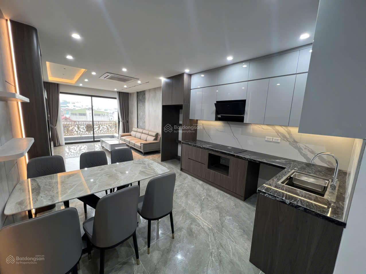 Tư Đình Cổ Linh - gara 2 ô tô 7 chỗ - 60m2 7 tầng thang máy kinh doanh - giá rất hợp lý
