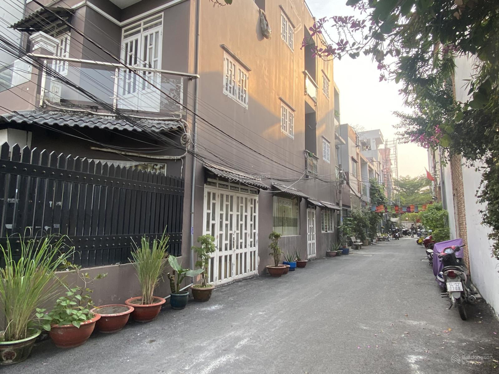 Nhà 4 tầng mới 100% Khu Bên Sông, Phạm Văn Đồng 4pn 4wc - Oto đậu nhà - Nhỉnh 8ty