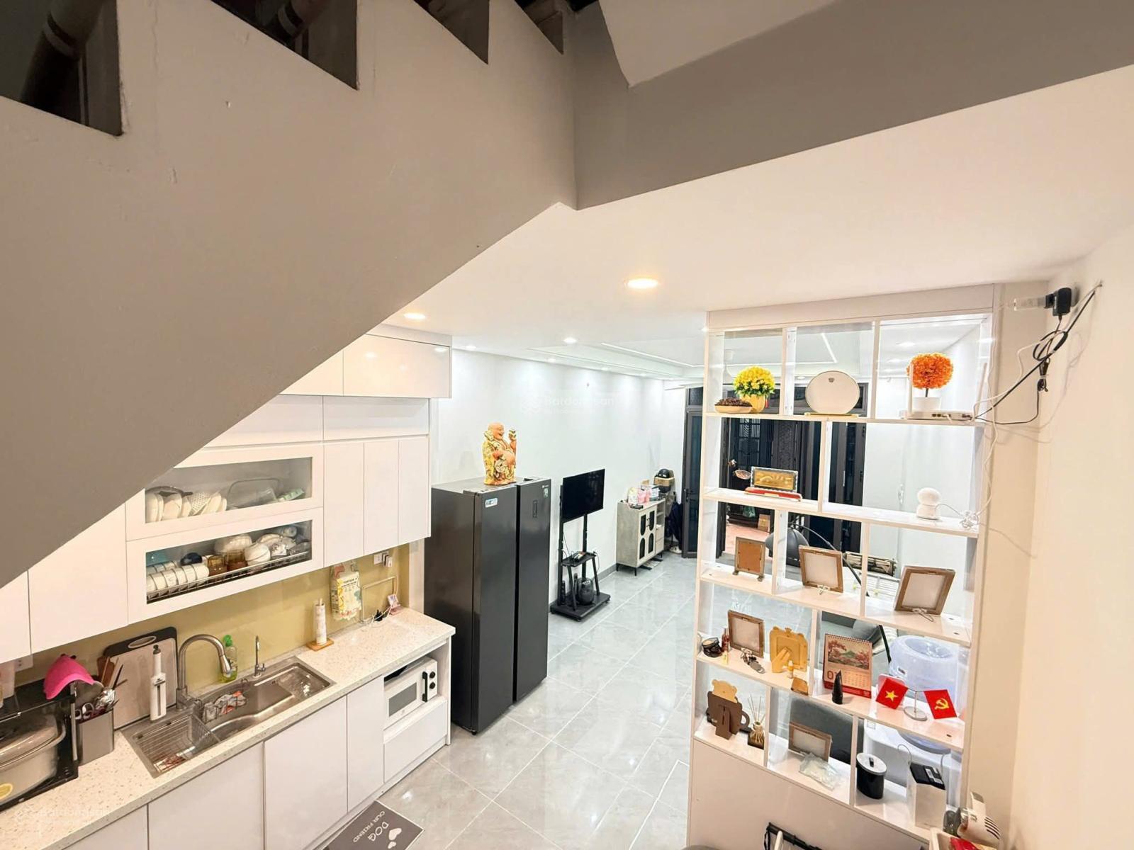 Nhà đẹp phố Lạc Long Quân, lô góc, ô tô gần, ngõ thông, giá tốt Nhà đẹp phố Lạc Long Quân, lô góc, ô tô gần, ngõ thông, giá tốt