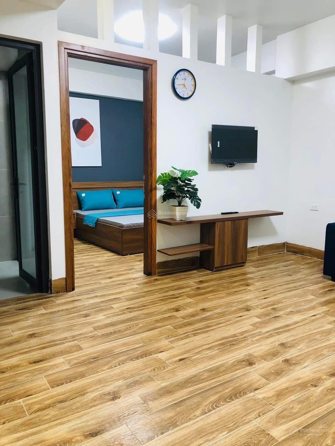 Mặt Hồ Tây đón QH đường rộng gần 30m. Phải thật nhanh. Tòa khách sạn lô góc xây 10 tầng rộng 8m