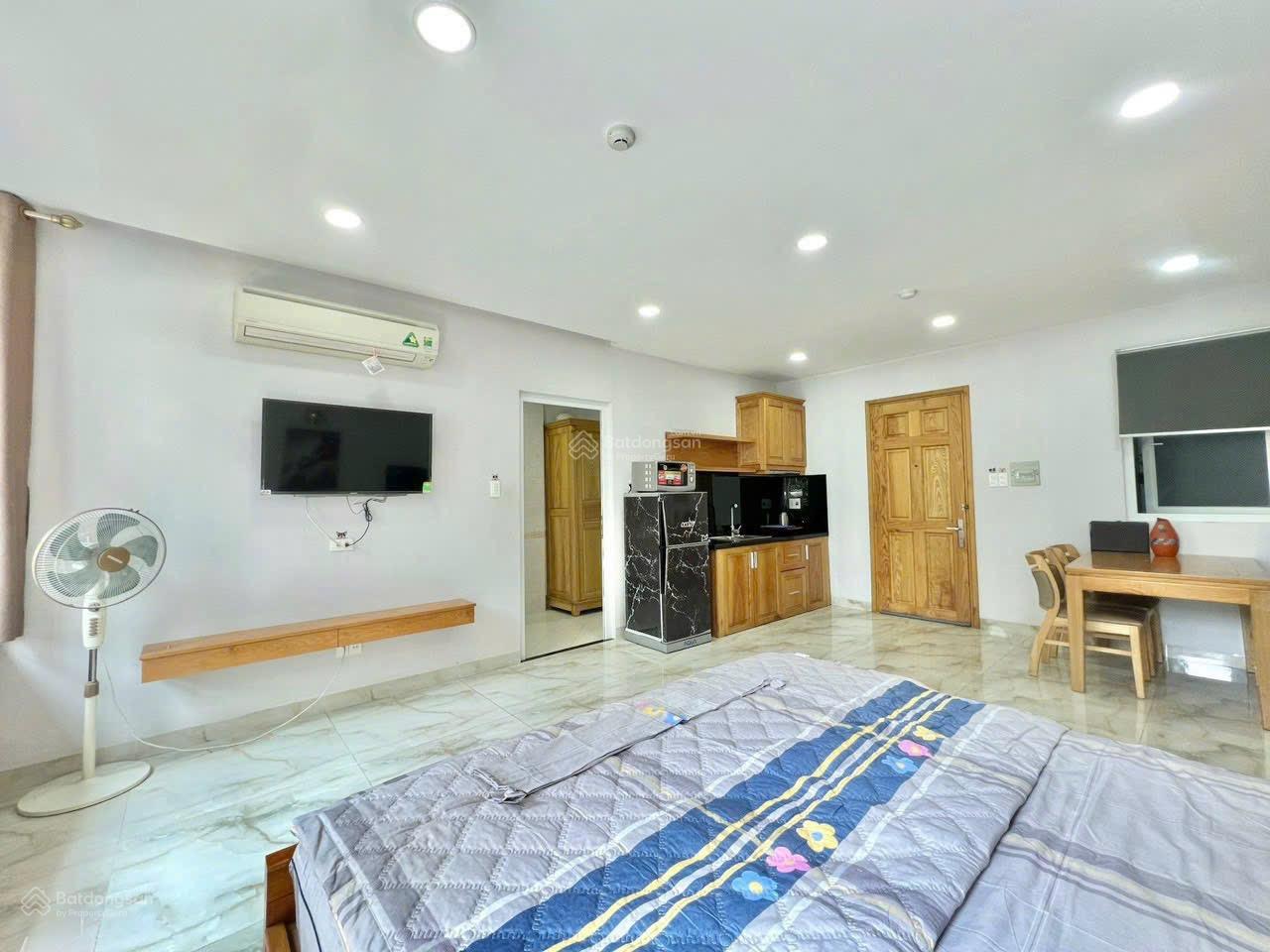 Siêu phẩm studio ban công đối diện Landmark 81 - phòng siêu rộng - nội thất cao cấp Siêu phẩm studio ban công đối diện Landmark 81 - phòng siêu rộng - nội thất cao cấp