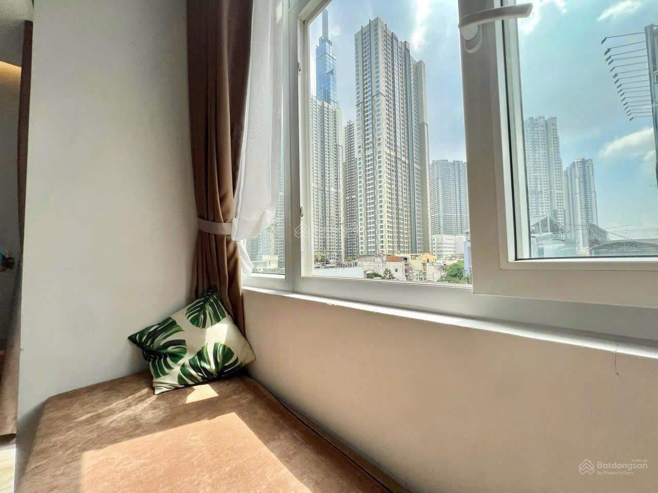 Siêu phẩm studio ban công đối diện Landmark 81 - phòng siêu rộng - nội thất cao cấp Siêu phẩm studio ban công đối diện Landmark 81 - phòng siêu rộng - nội thất cao cấp