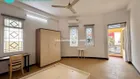 Cho thuê căn hộ 1 phòng ngủ ban công phòng full nội thất, đường Phan Văn Trị