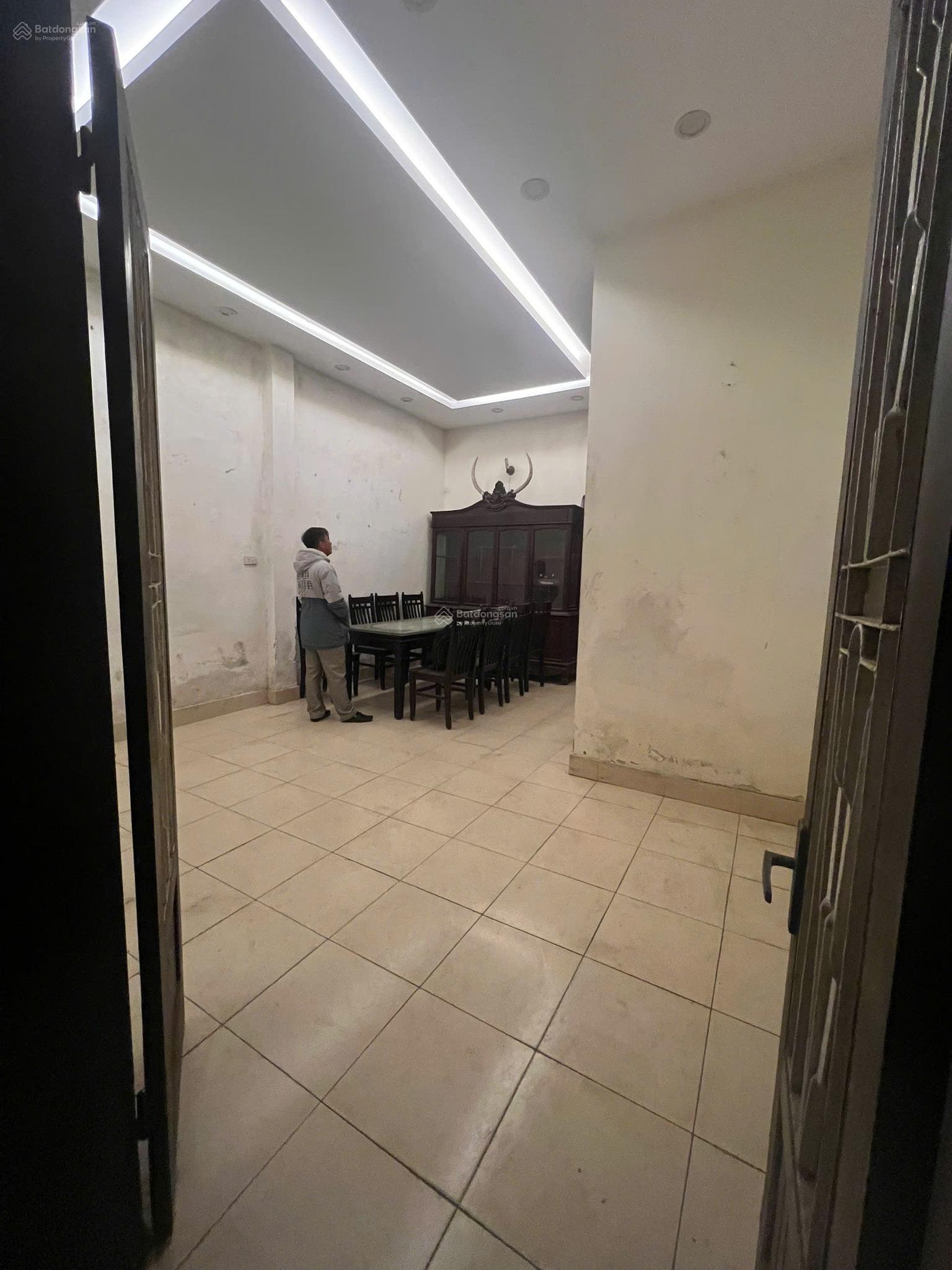 Bán nhà Trần Phú Hà Đông DT 51m2 x 4T x MT 5m. Giá 17,5 tỷ có thương lượng Bán nhà Trần Phú Hà Đông DT 51m2 x 4T x MT 5m. Giá 17,5 tỷ có thương lượng