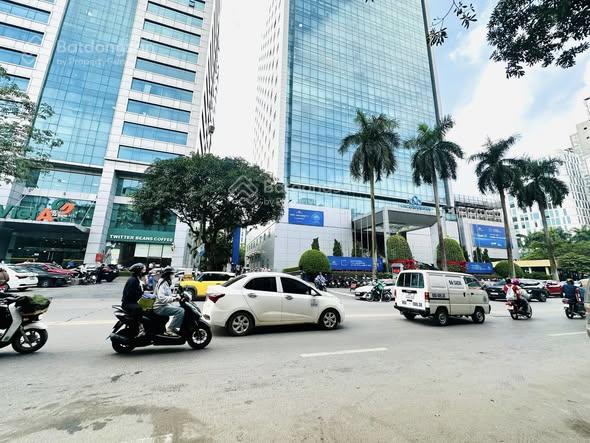 BÁN NHÀ MP DUY TÂN CẦU GIẤY DT 60M x 4T x MT 5M GIÁ 64 TỶ CÓ THƯƠNG LƯỢNG