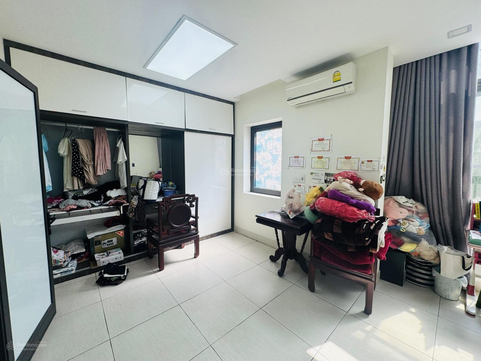 Hiếm Hơn 24 Tỷ Nhà Phân Lô 78m2 5 Tầng Vỉa Hè Ô Tô Tránh Ngõ Thông Cạnh SunShine Tây Hồ, Cần Bán! Hiếm Hơn 24 Tỷ Nhà Phân Lô 78m2 5 Tầng Vỉa Hè Ô Tô Tránh Ngõ Thông Cạnh SunShine Tây Hồ, Cần Bán!