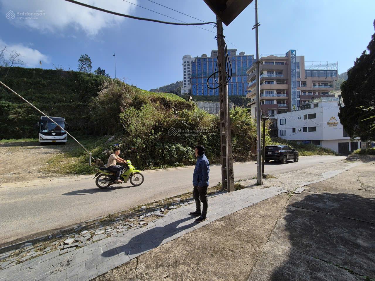 ĐẤT ĐẸP TAM ĐẢO VỊ TRÍ ĐẮC ĐỊA GIỮA MÂY TRỜI TẠI THỊ TRẤN TAM ĐẢO 425 m2 X 15m2 MT