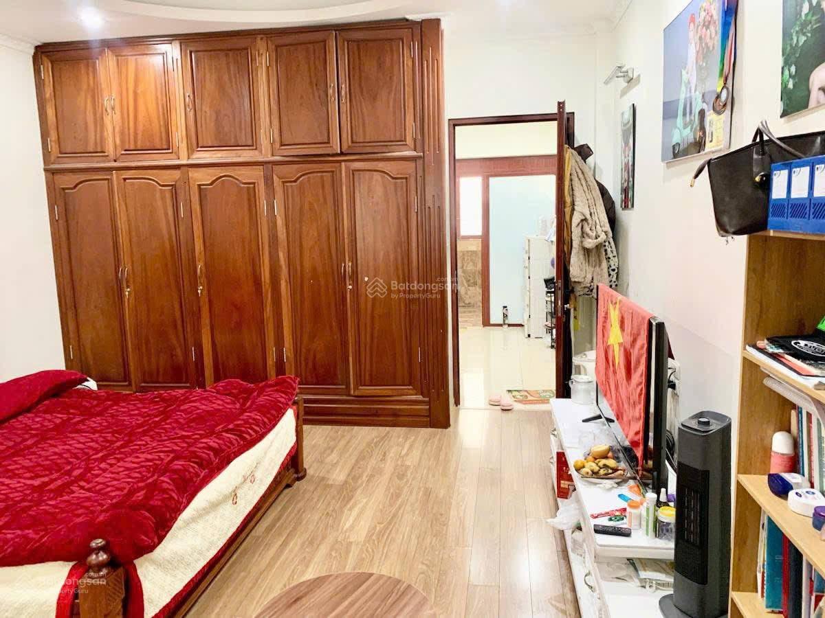 Bán nhà đẹp Nguyễn Chí Thanh-Ô tô 7 chỗ vào nhà,Kinh doanh-1 nhà ra mặt phố-DT47m 5T- giá 20.x tỷ