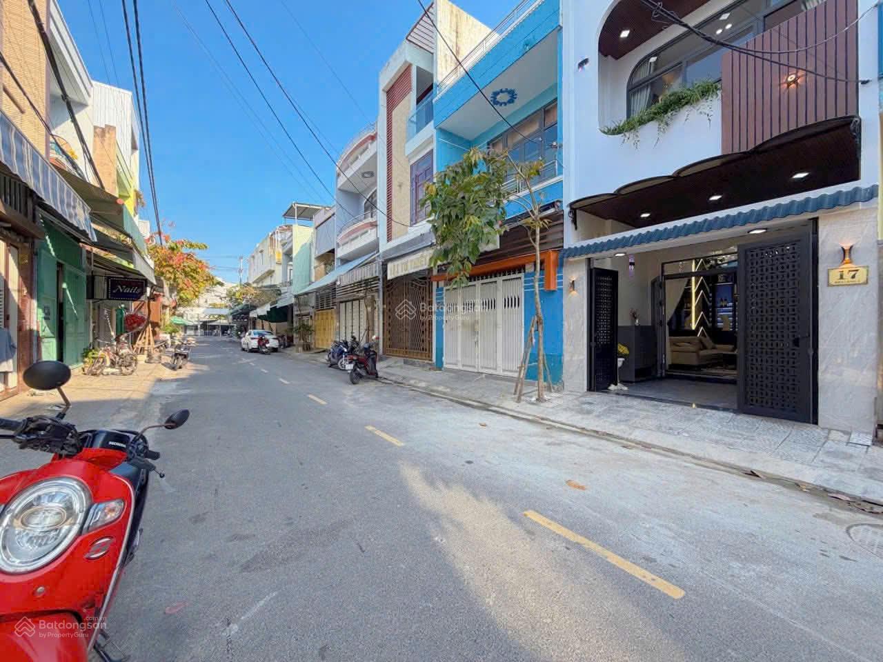 Bán nhà 3 tầng Full Nội Thất Sang Trọng mặt tiền tại Thanh Khê, vị trí vàng