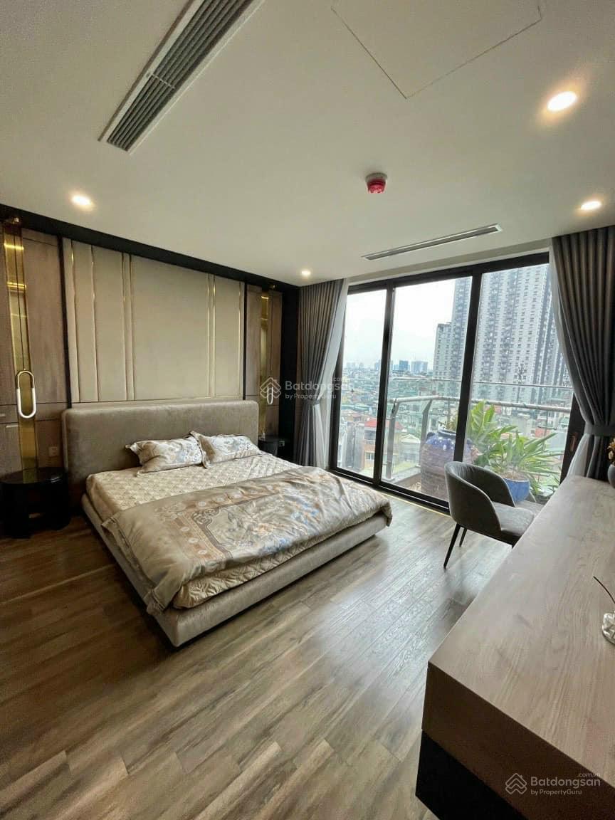 Gấp! Bán căn góc 3 phòng ngủ chung cư Golden Park Cầu Giấy, tầng đẹp, hướng Đông Nam