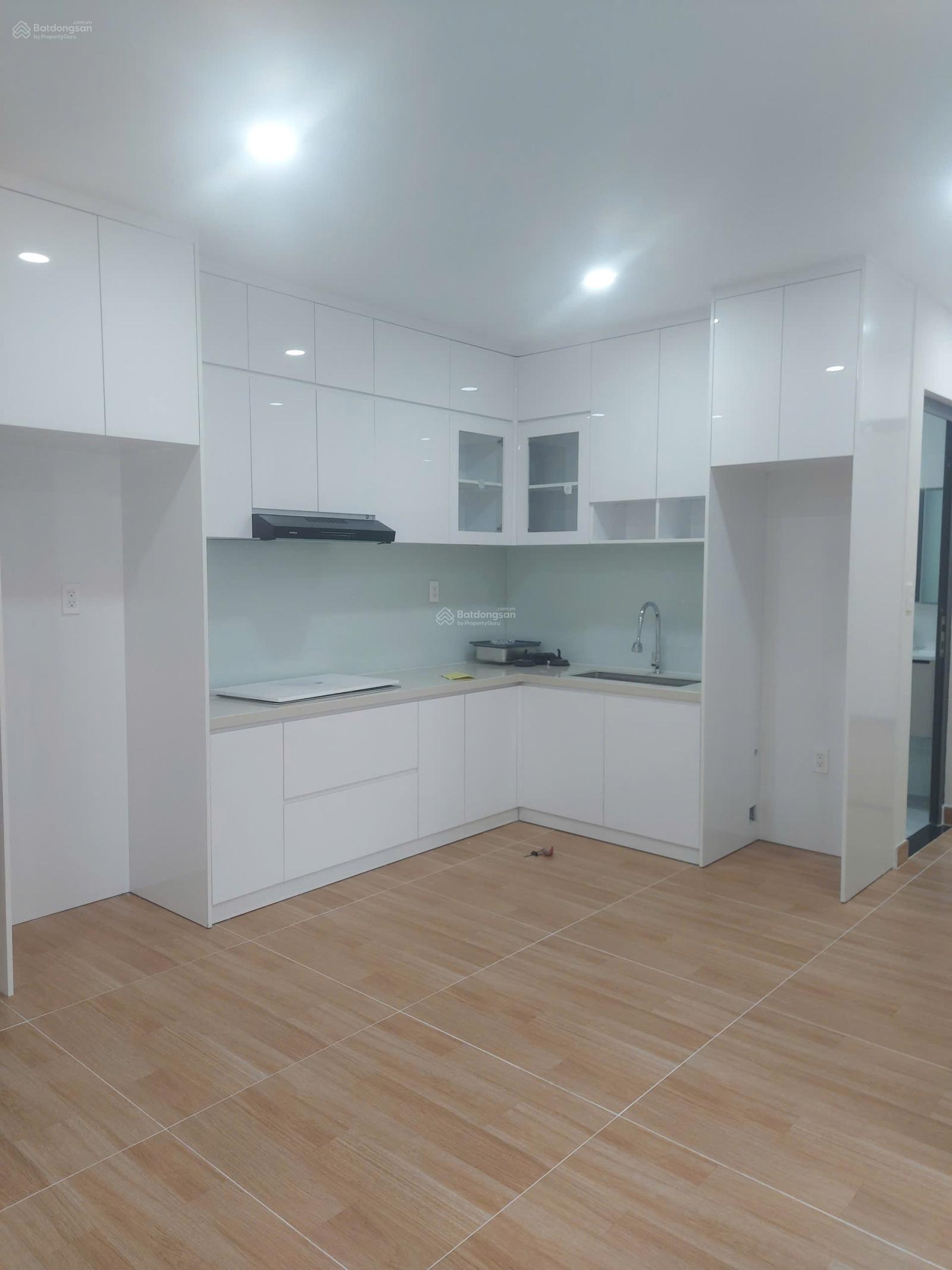 Cần cho thuê căn 2PN 74m2 Lavida Plus giá tốt chỉ 13tr/th. LH xem nhà thực tế 0906 385 ***