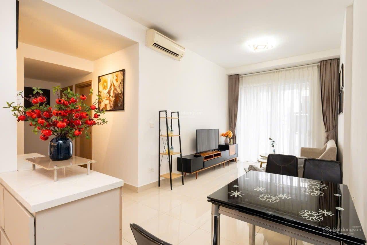 CHCC Golden Mansion cần cho thuê 3PN. (119 Phổ Quang, P2, Q Tân Bình). Gọi ngay em: 0935 204 ***