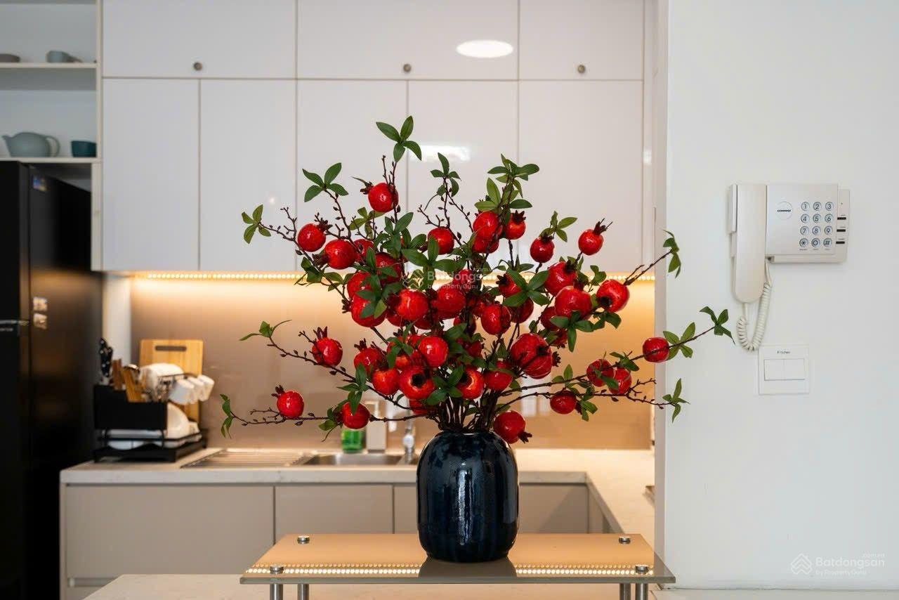 CHCC Golden Mansion cần cho thuê 3PN. (119 Phổ Quang, P2, Q Tân Bình). Gọi ngay em: 0935 204 ***