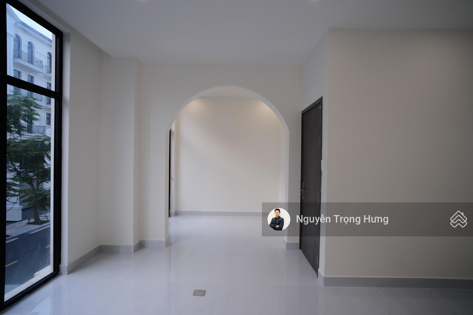 CHO THUÊ MẶT BẰNG 2 TẦNG TRỆT + LẦU 1 NHÀ PHỐ VINHOMES GRAND PARK HOÀN THIỆN ĐẸP