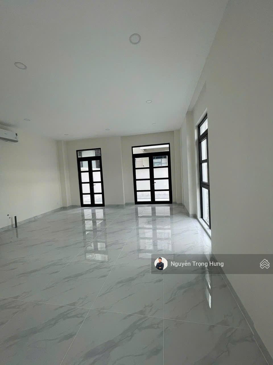 CHO THUÊ BIỆT THỰ SONG LẬP 200M2 THIẾT KẾ 3 TẦNG HOÀN THIỆN TAIJH VINHOMES GRAND PARK