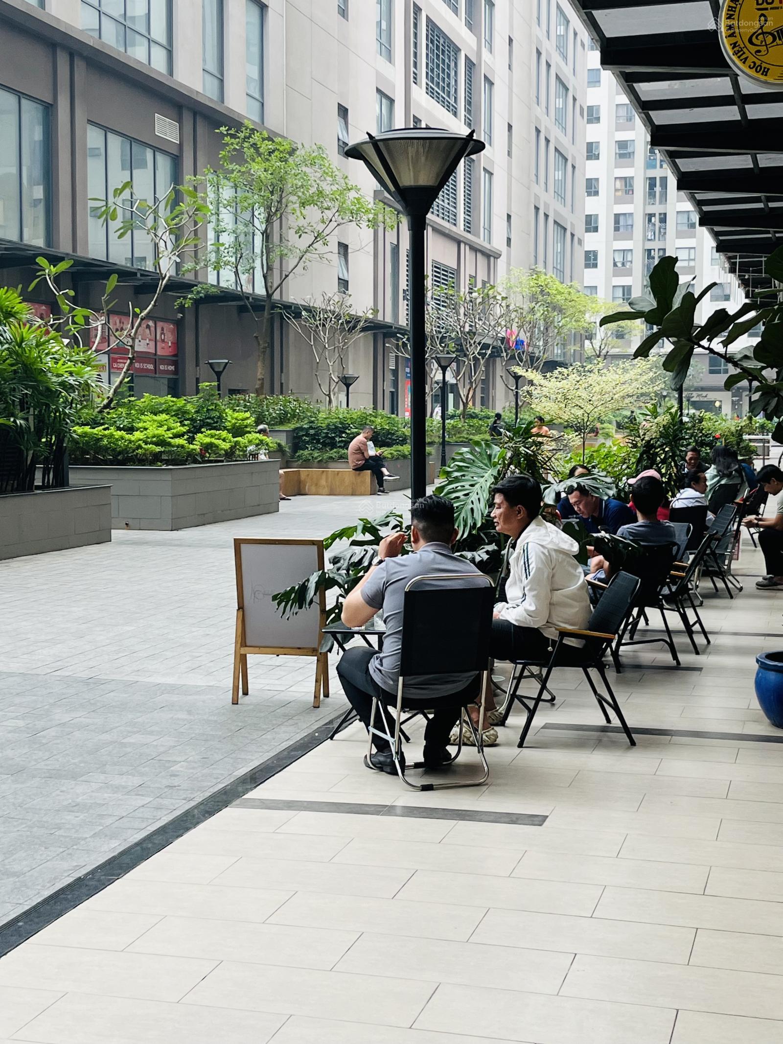 Bán nhanh căn 65m2 - 2PN view nội khu đẹp không che chắn chỉ 2.85tỷ full giá có phí sổ