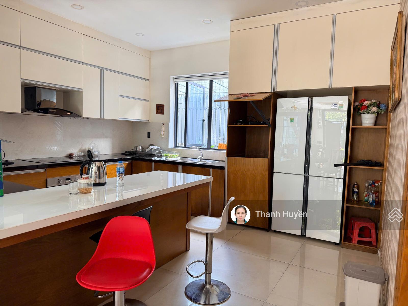 Cho thuê biệt thự J5 Lucasta Khang Điền 6PN cao cấp, DT 203.5m2 sân hồng thoáng mát