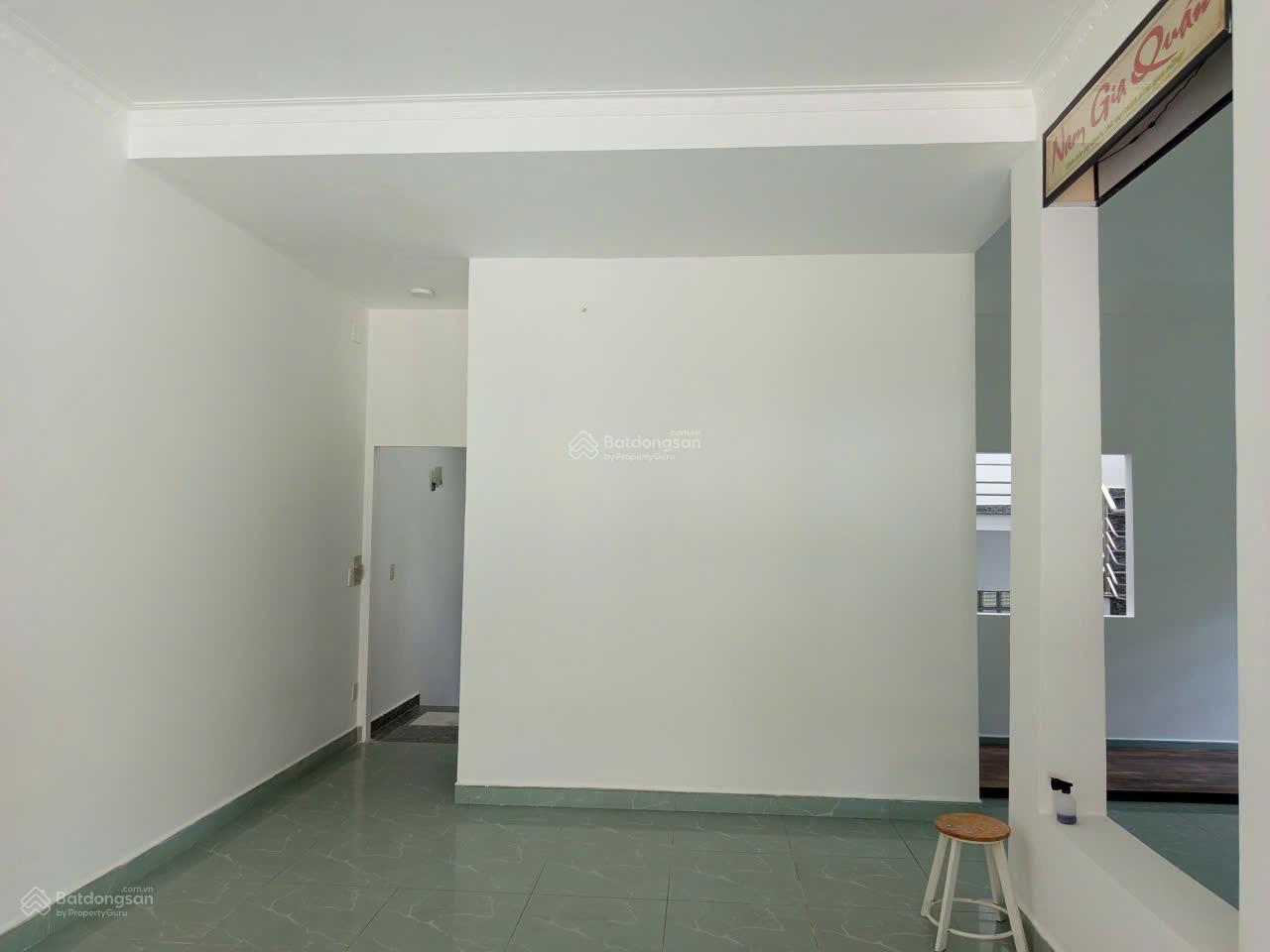 Bán nhà mặt tiền Nguyễn Duy Trinh Quận 2 giá 105 tỷ