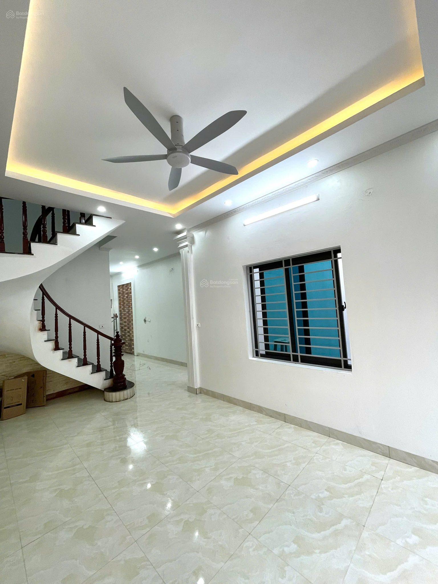 Giảm 1 tỷ bán nhà mặt phố Dương Nội 61m2, MT 5m, kinh doanh giá 13,8 tỷ