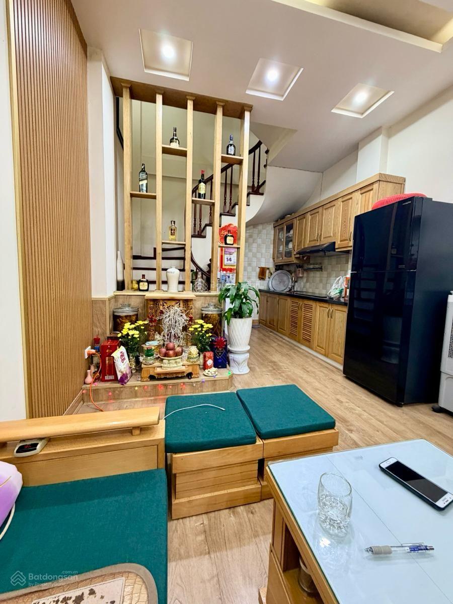 Gấp! Giảm 600tr! Hồ Tùng Mậu, xe 10 tấn đỗ cửa, ngõ thông kinh doanh đỉnh, dân xây, ở ngay, sổ đẹp