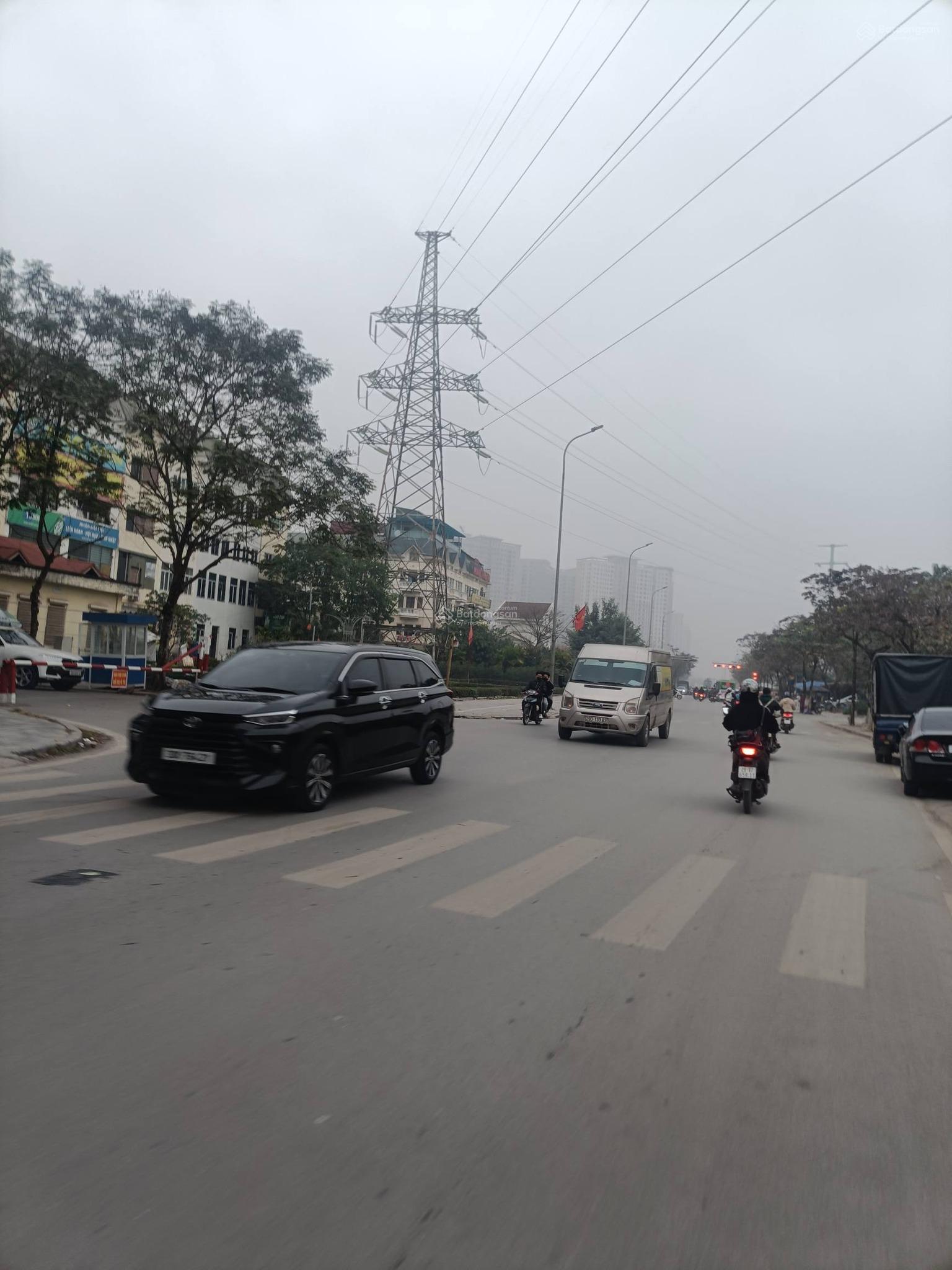 CHÍNH CHỦ BÁN MẶT PHỐ TỐ HỮU 80M 6 TẦNG CÓ HẦM MT 5,4M