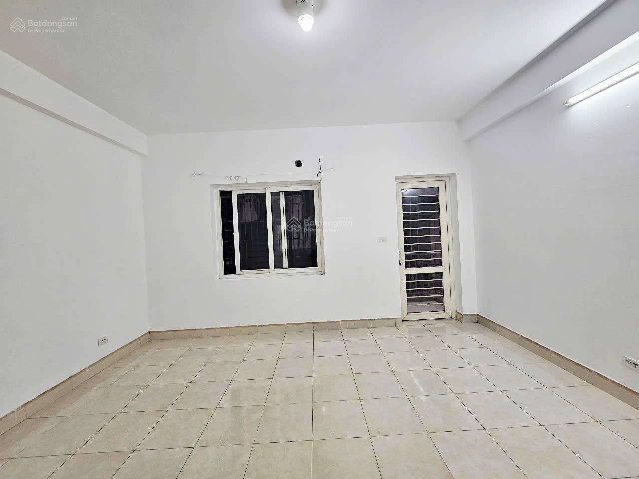 Chính chủ giảm 2 tỷ bán nhà 100m2 5 tầng mặt tiền 5m đường đôi 30m kinh doanh