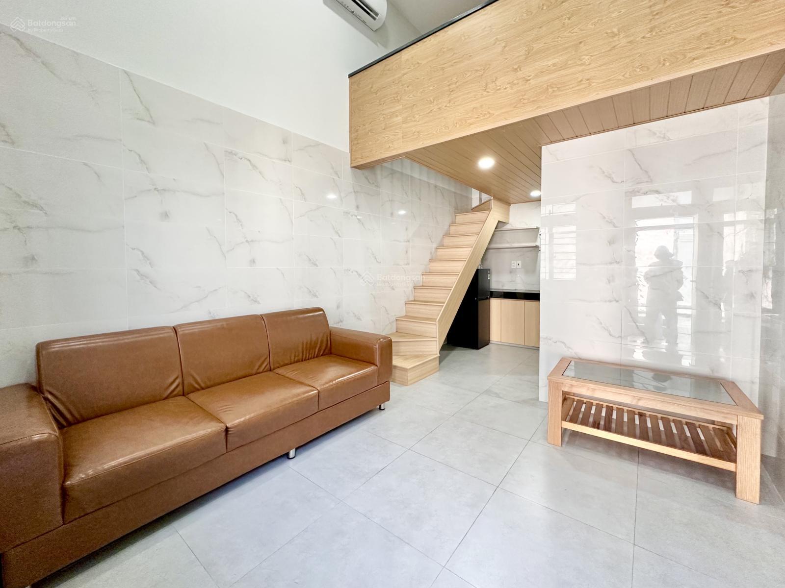 Duplex full nội thất sân vườn - ngay Lã Xuân Oai, Ngã 3 Lò Lu, ĐH Tài Chính Marketing