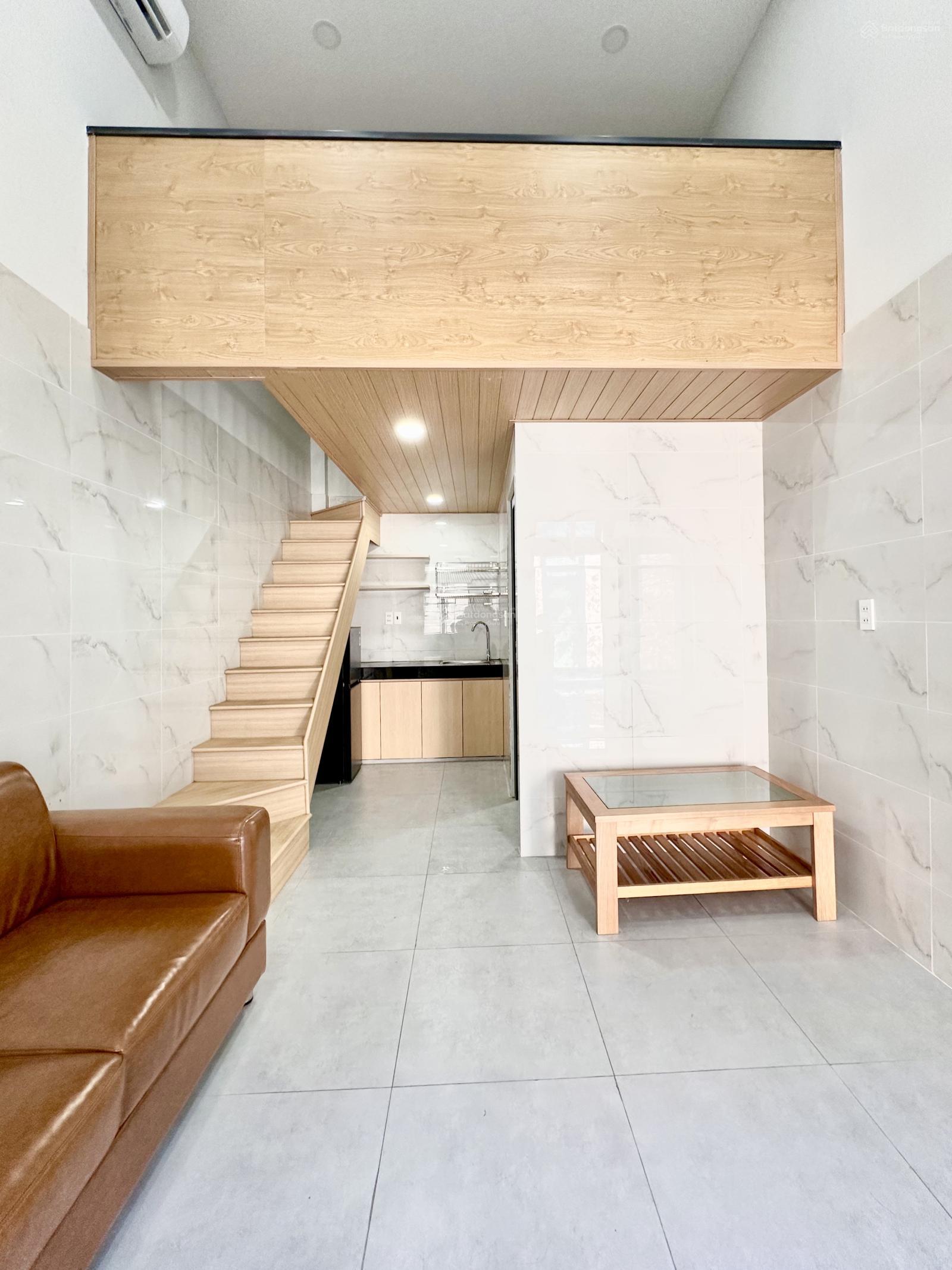 Duplex full nội thất sân vườn - ngay Lã Xuân Oai, Ngã 3 Lò Lu, ĐH Tài Chính Marketing