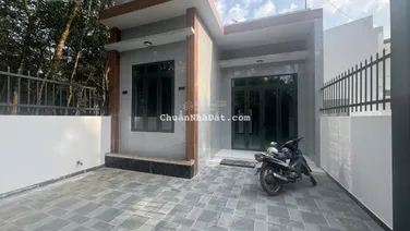 Nhà mặt tiền nhựa Phú an gần ngã tư Phú Thứ. Dt 118m thổ cư 60m, dt 744 vào 700m giá công nhân