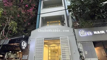 Cho thuê nhà mặt tiền 21 Trần Nhật Duật, phường Tân Định, Quận 1. 4x20m, 4 tầng giá 70 triệu/tháng