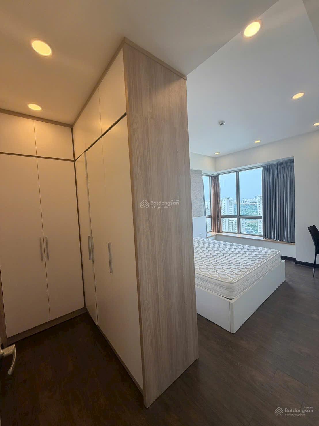 Bán căn hộ Hưng Phúc 3pn 97m2 9,8 tỷ đầy đủ nội thất, sẵn HDT, ô xe hầm. LH Lan 0906 743 ***