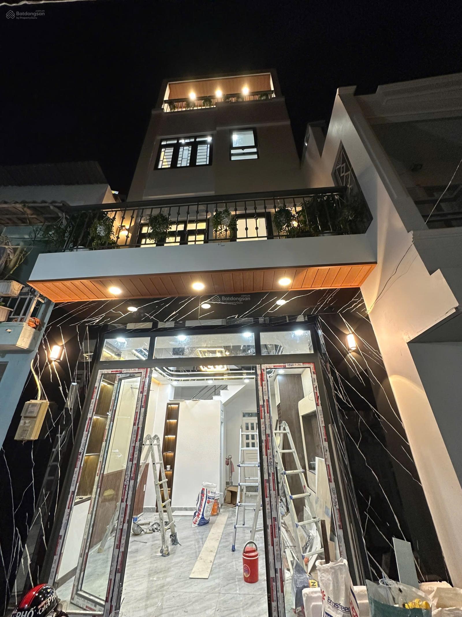 Chính chủ Nhà 751/20 Trần Xuân Soạn Phường Tân Hưng dt; 4,4x8m 4 lầu full nội thất giá 6,2 Tỷ